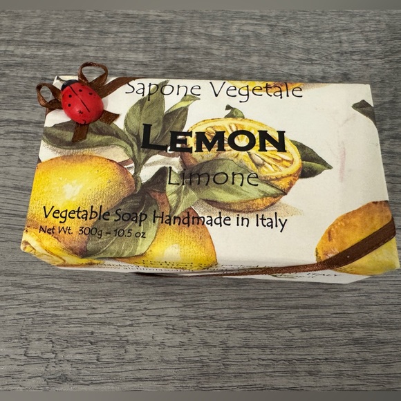 Sapone Vegetale LEMON Soap Bar Handmade in Italy 300g/10.5oz - Picture 7 of 7